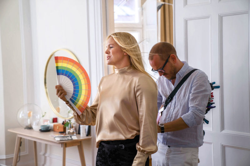 Anja Pärson på plåtning för sitt och hustruns samarbete med Ellos.