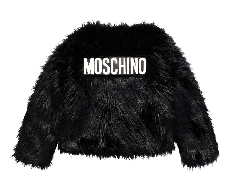 Svart fuskpälsjacka med logo från H&M x Moschino
