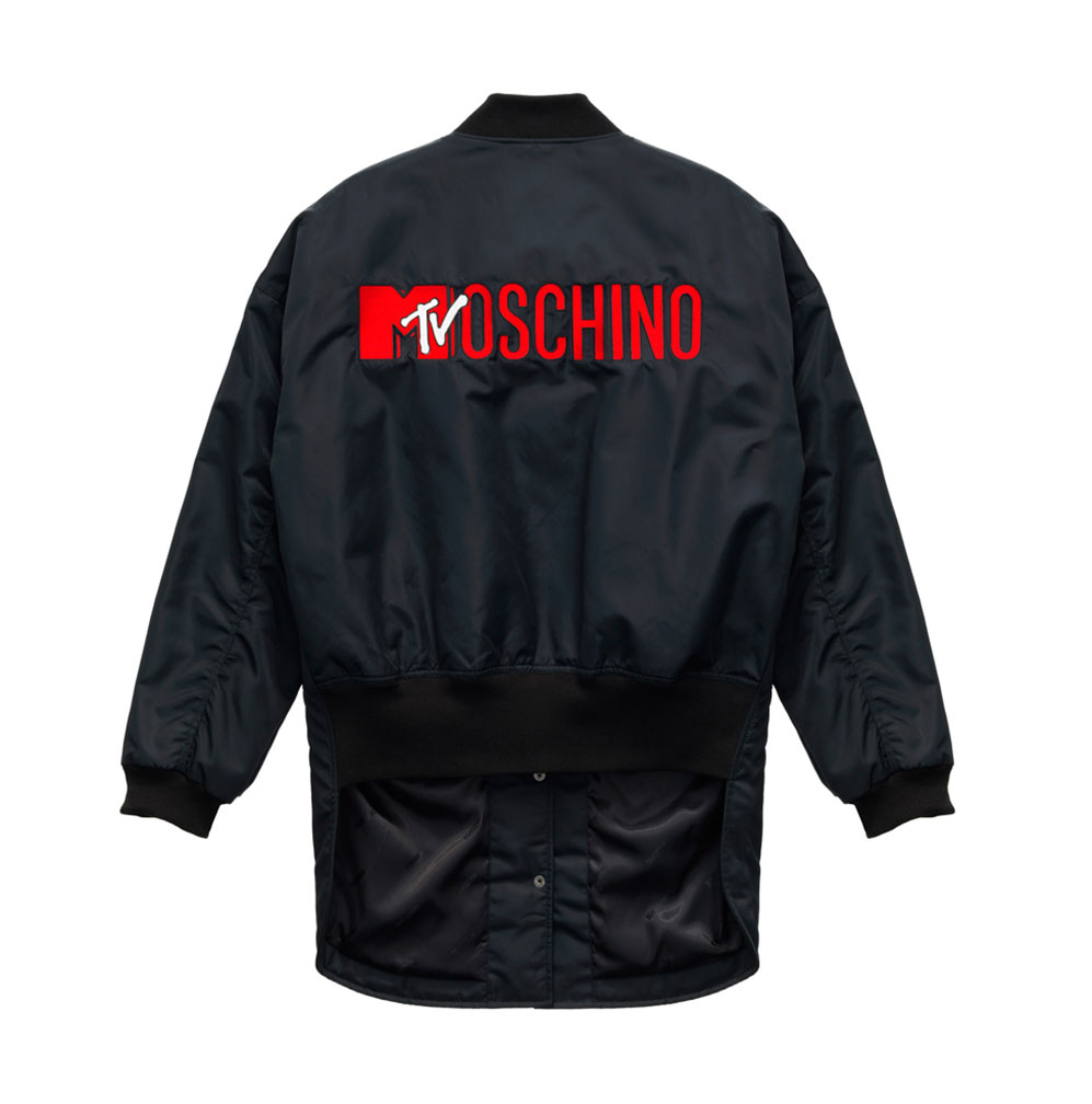 Svart jacka med tryck på ryggen H&M x Moschino