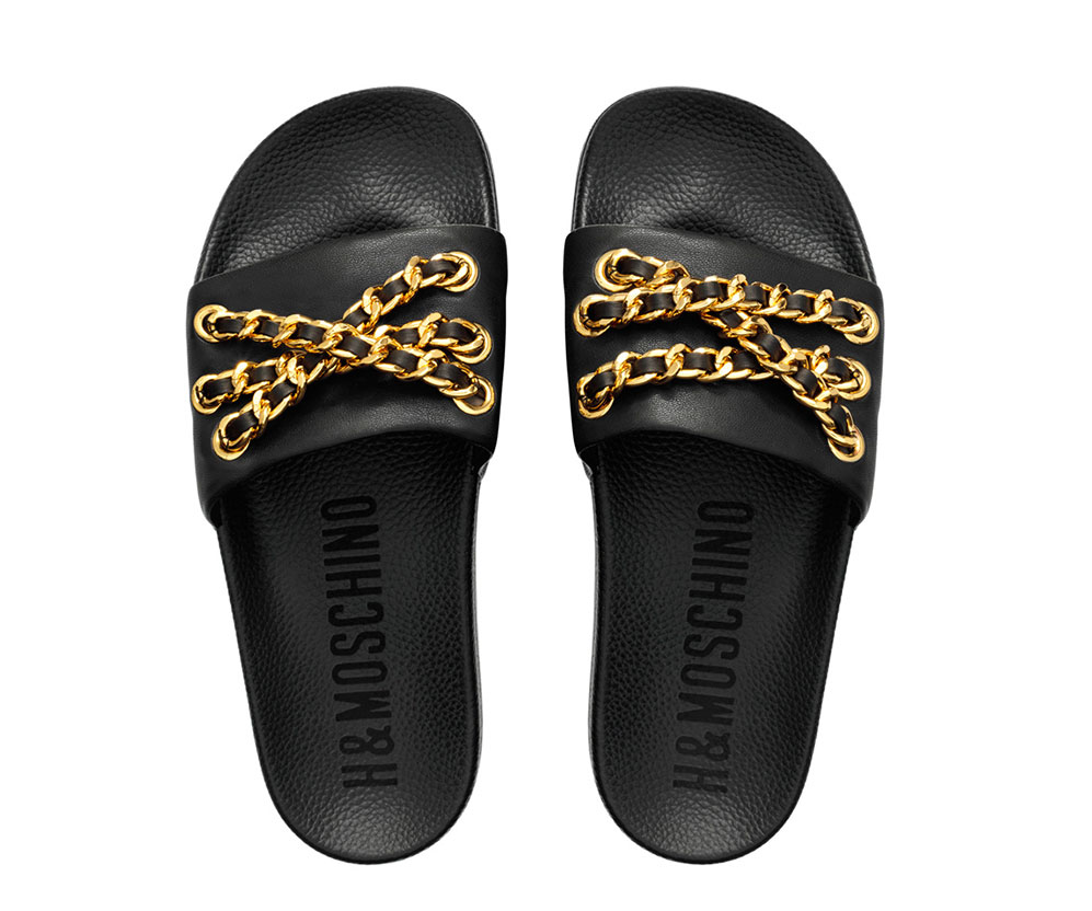 Svarta tofflor med guldkedjor H&M x Moschino
