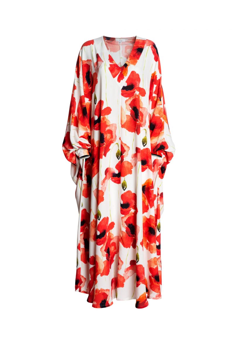 Rödblommig kaftan från Anna Holtblad