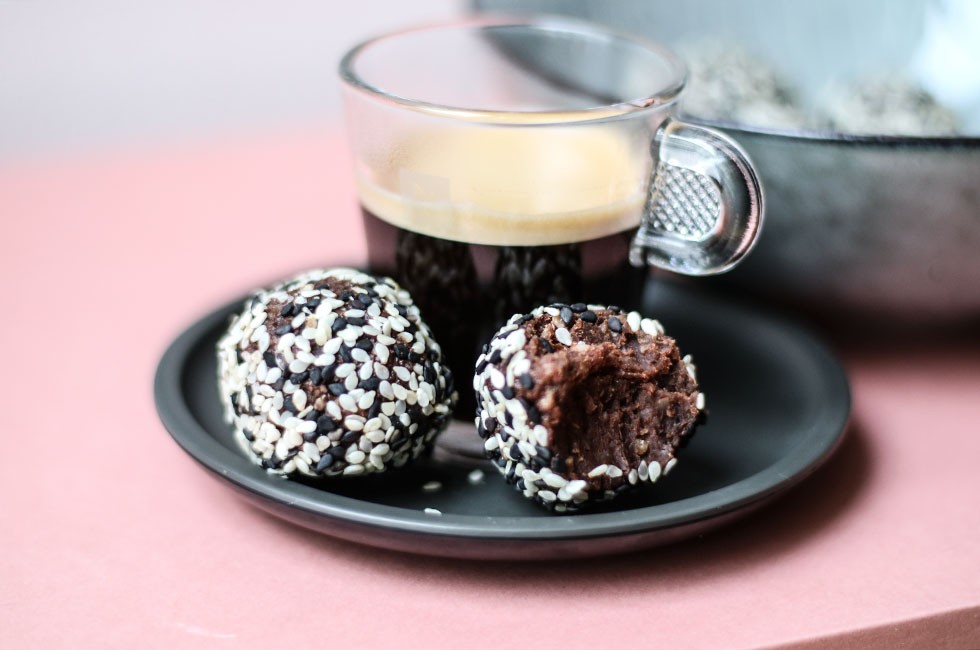 chokladbollar på avokado chokladbollar på avokado