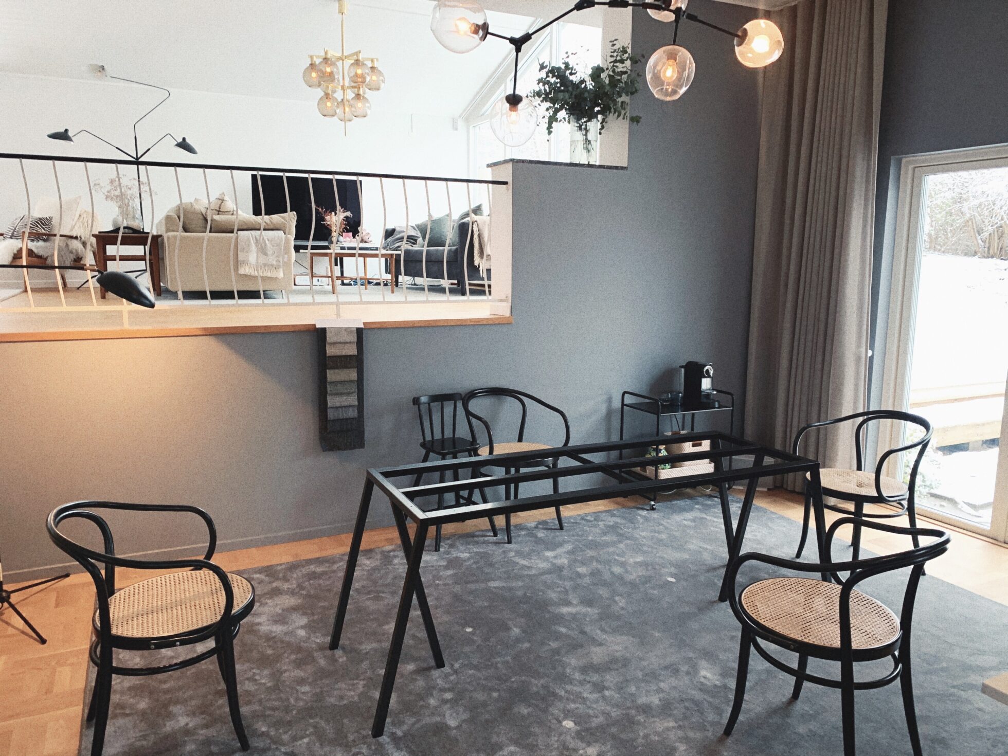 Vårt nya matbord i Dekton Arga | Frida Fahrman Nya barstolar | Frida Fahrman