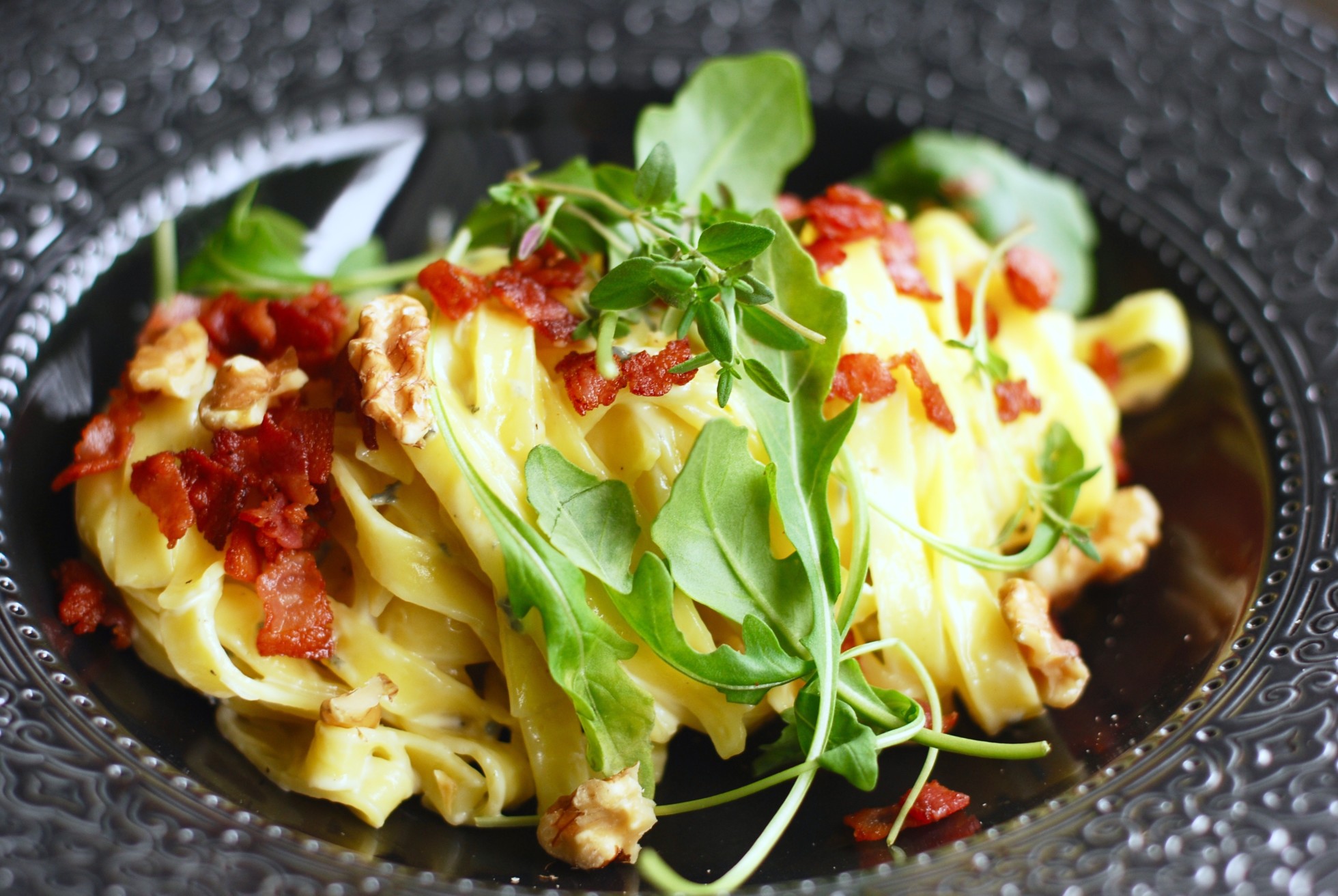 Pasta Med ädelost Och Spenat